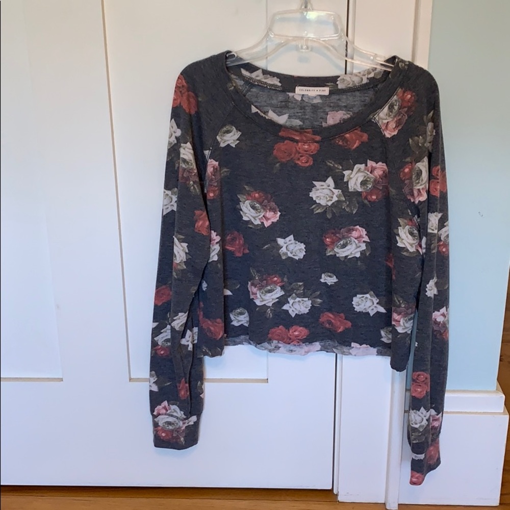 Long sleeve slightly cropped